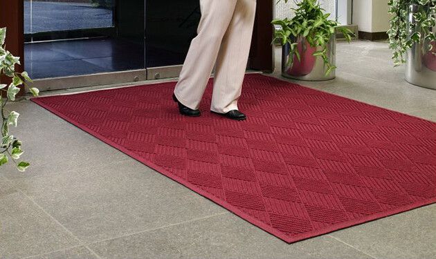 Entryways Sunburst Recycled Rubber Doormat